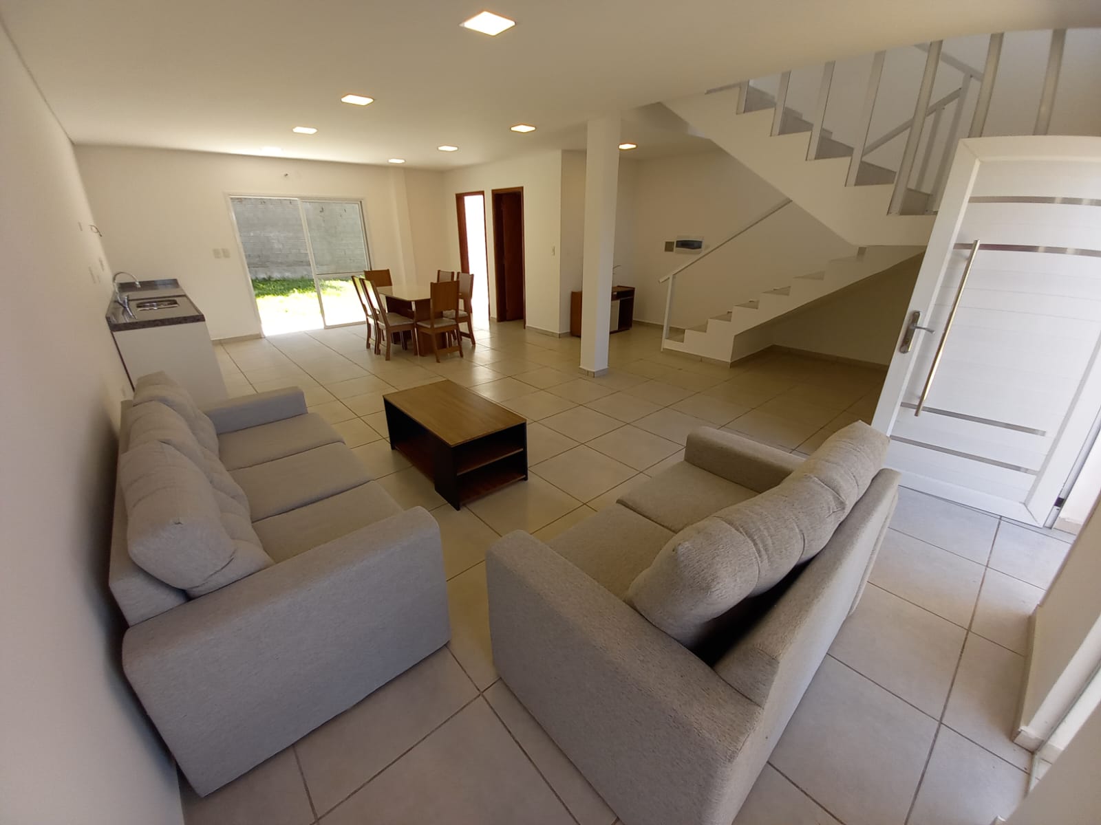 EN VENTA DÚPLEX A ESTRENAR AMOBLADO - BARRIO SAN PEDRO 2