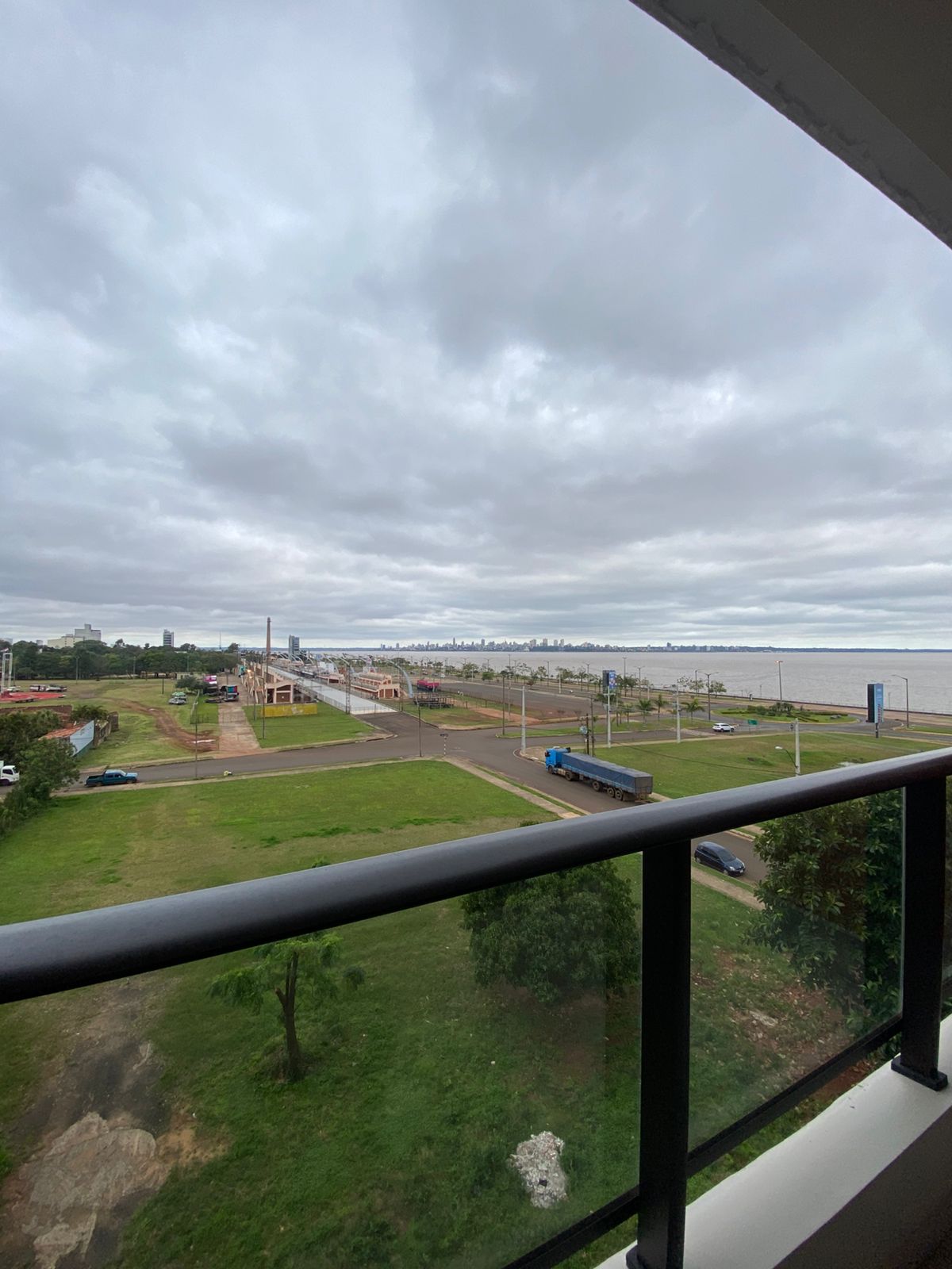 Apartamento de 1 Dormitorio en Alquiler sobre la Costanera de Encarnación